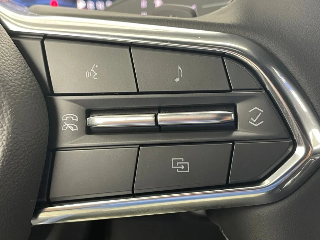 New 2026 Gray Chevrolet LT image 28