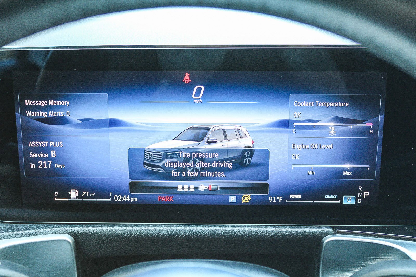 Used 2024 Polar White Mercedes-Benz GLB 250 image 24