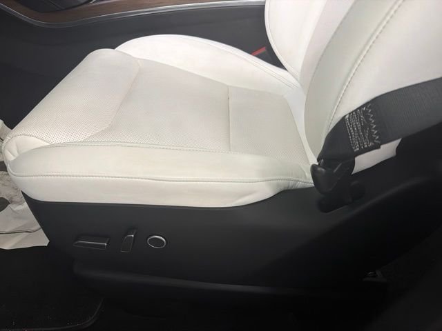 2022 Tesla Model X Long Range - Photo 10