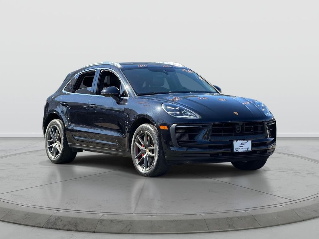 2022 Porsche Macan