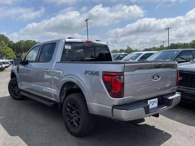 2025 Ford F-150 XLT - Photo 18