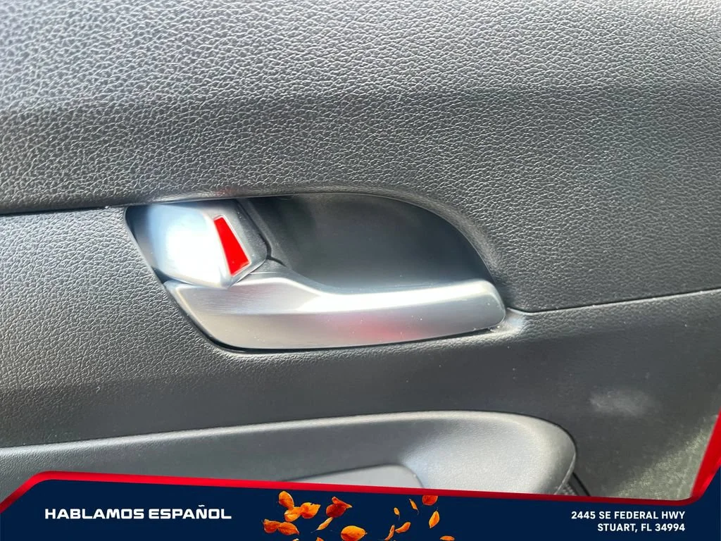 Used 2020 Red Hyundai SE image 30