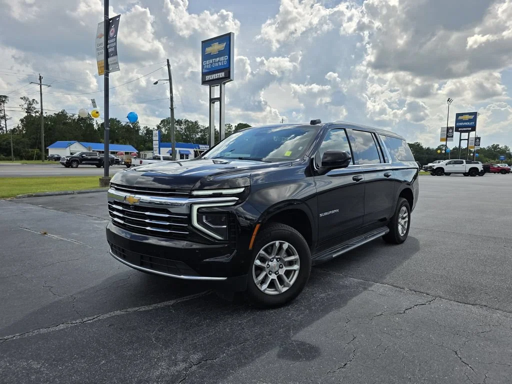 Used 2025 Black Chevrolet LT image 1