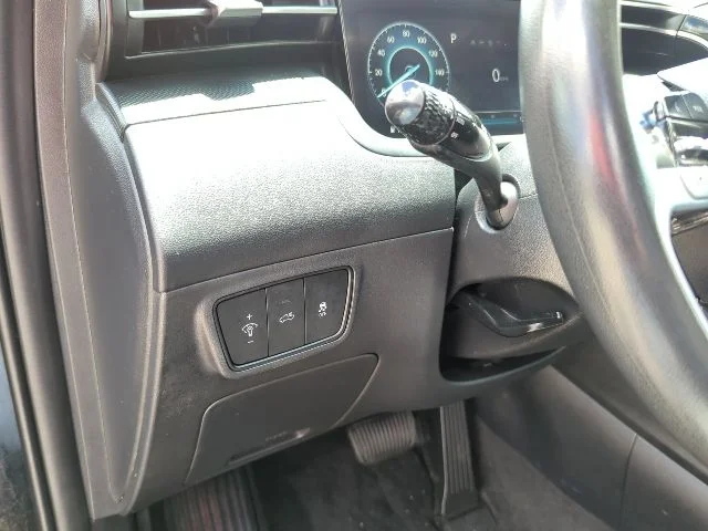 Used 2022 Black Hyundai SEL image 14
