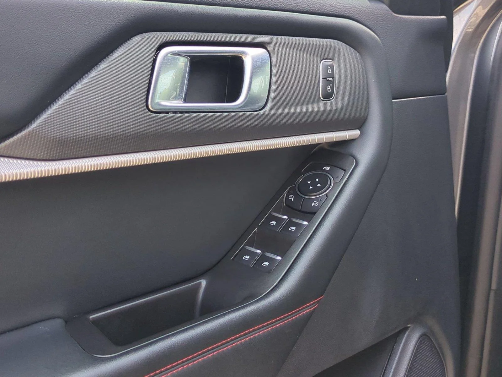 Used 2025  Ford ST-Line image 14