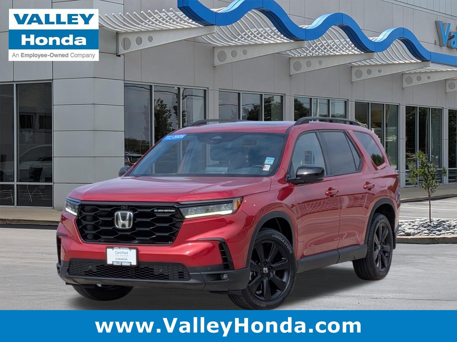 2025 Honda Pilot Black Edition AWD's photo