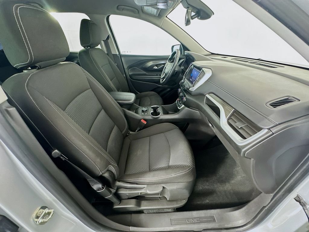Used 2022 Quicksilver Metallic GMC SLE image 27