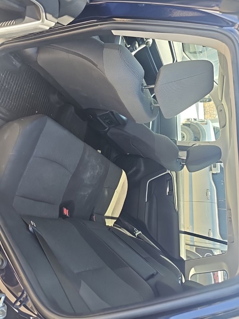 Used 2021  Toyota XLE image 20