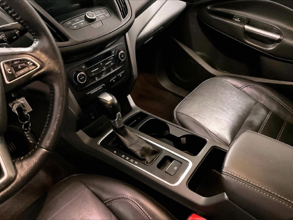 Used 2017 Gray Ford SE image 20