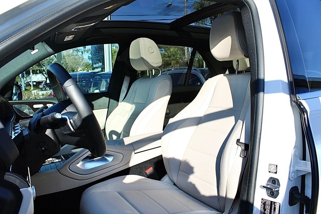 Certified Used 2025 White Mercedes-Benz GLE 450 image 5