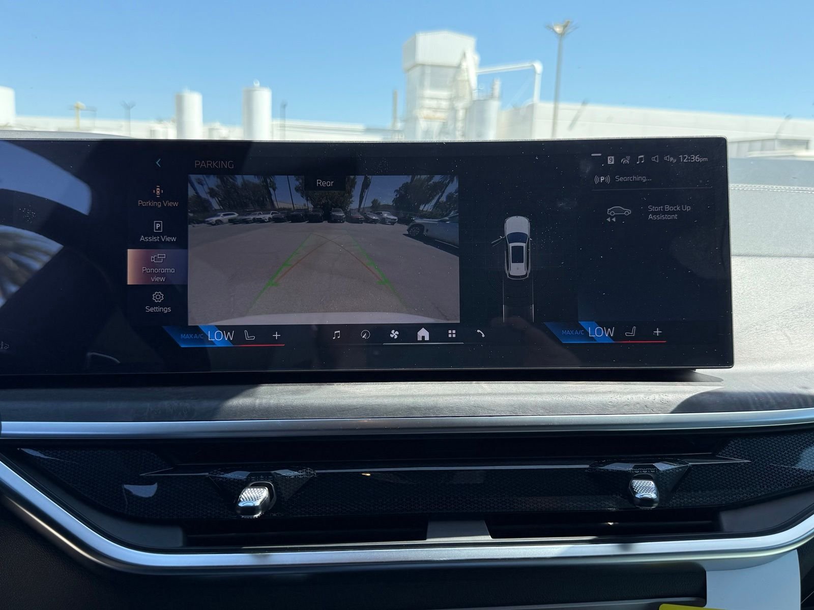 New 2026 Alpine White BMW sDrive40i image 29