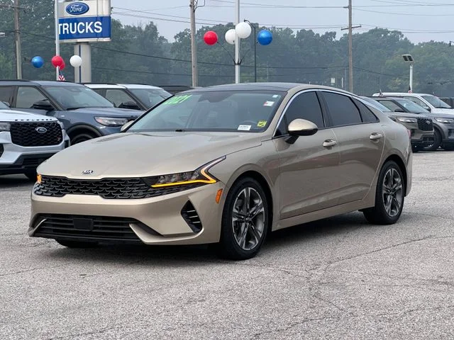 Used 2021 Beige Kia EX image 3