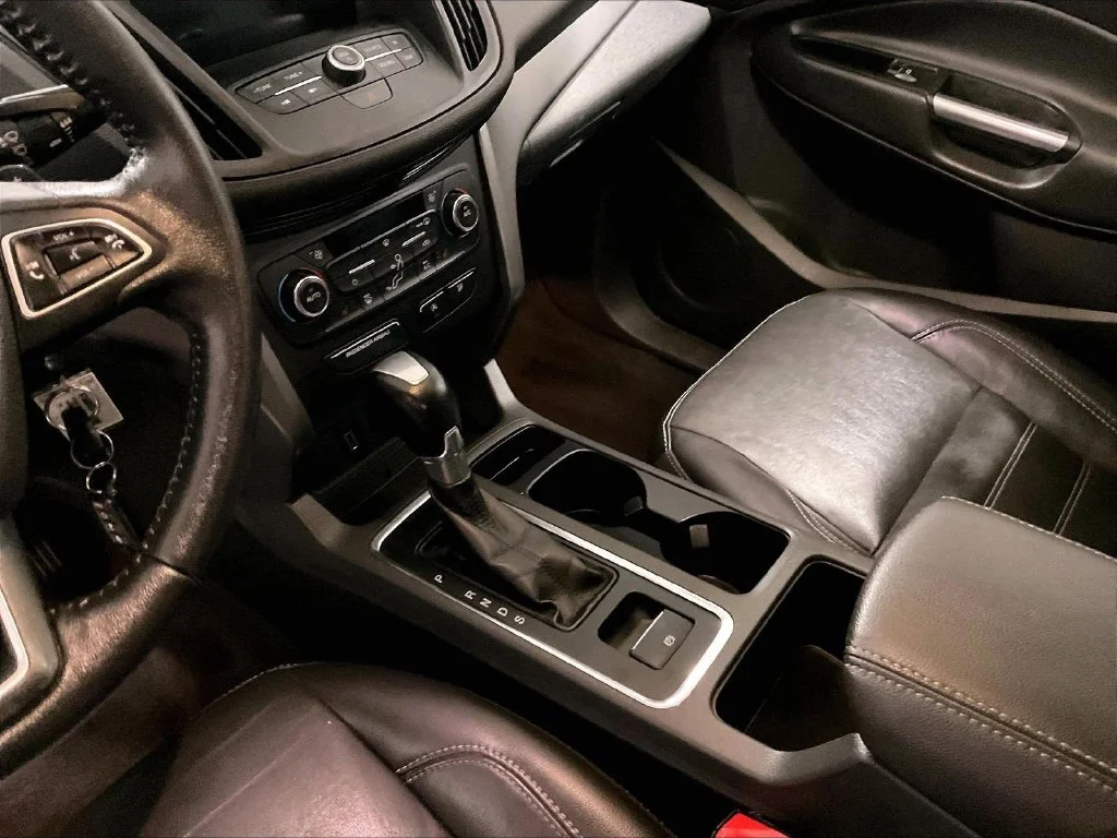 Used 2017 Gray Ford SE image 20