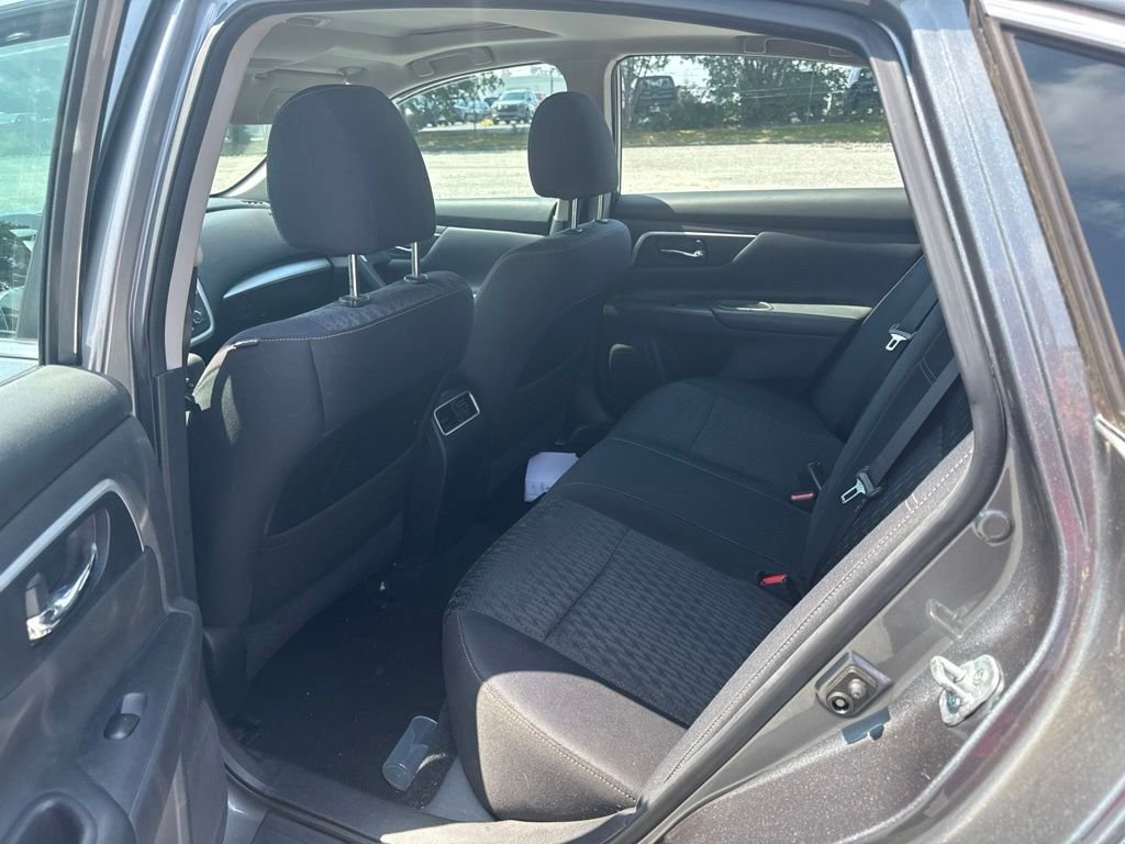 Used 2017 Gray Nissan 2.5 SV image 15