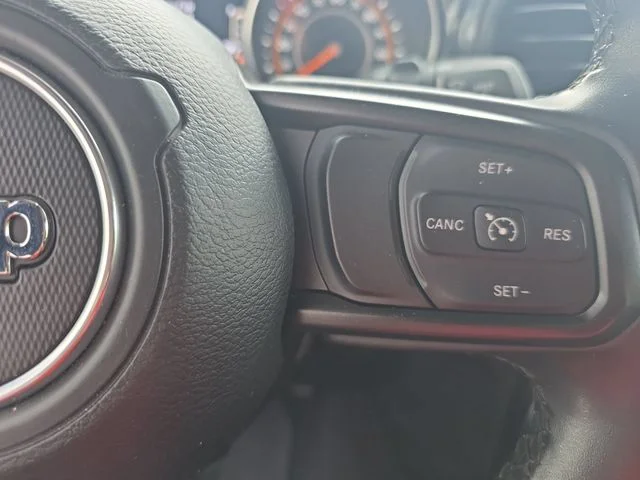 Used 2020 Gray Jeep Unlimited Sport Altitude image 18