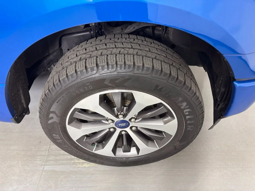 Used 2020 Blue Ford XL image 14