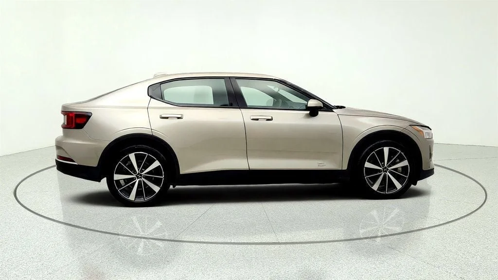 Used 2022 Moon Polestar Long Range Dual Motor image 4