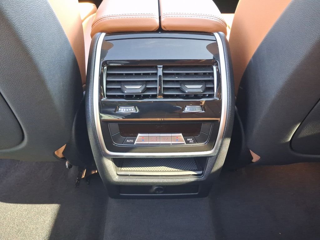 Used 2021 Blue BMW sDrive40i image 15