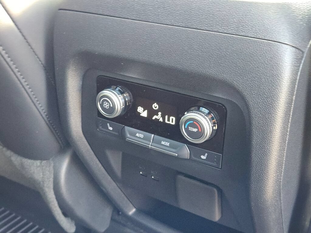 2026 GMC Acadia AT4 - Photo 11