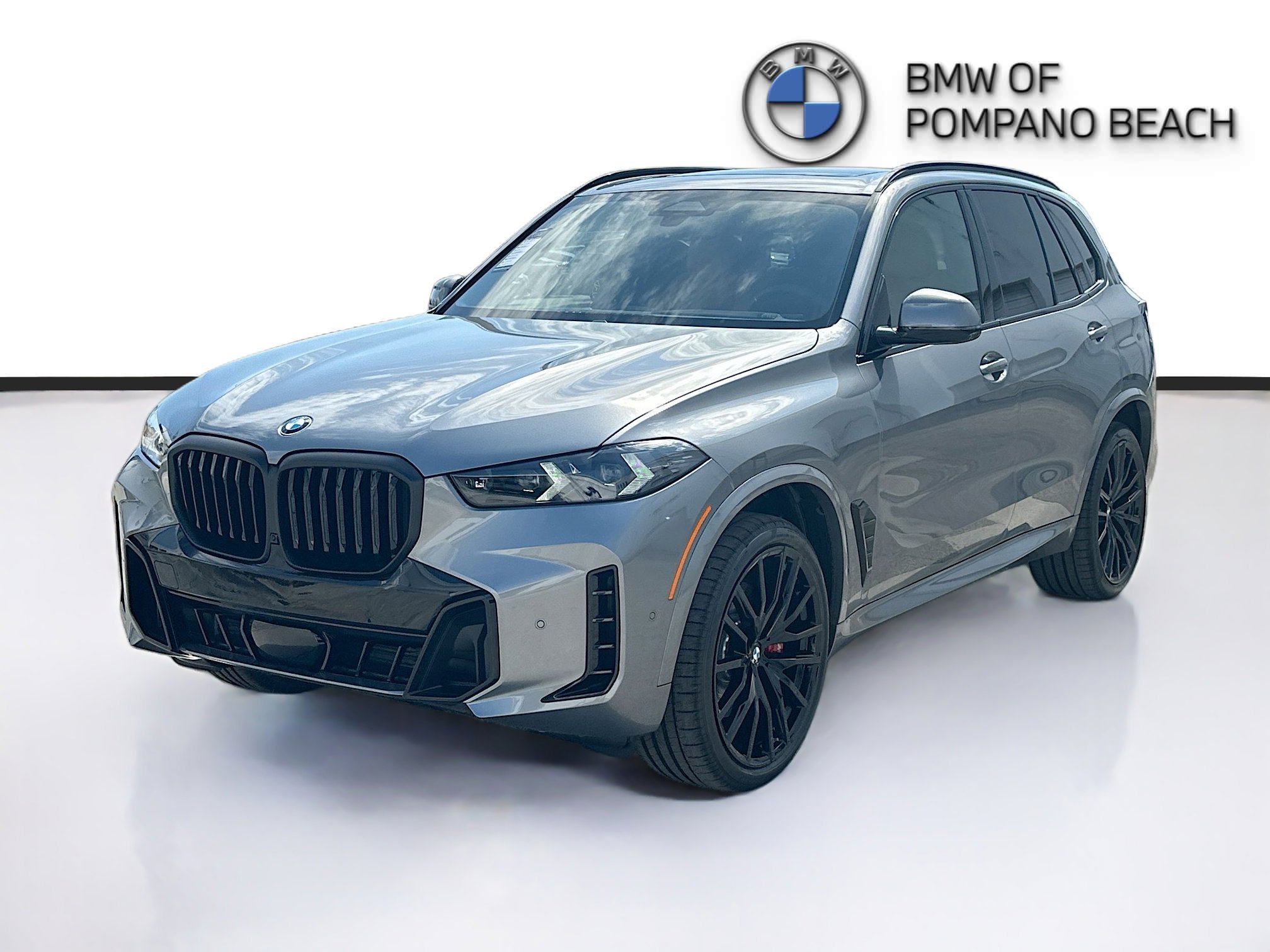New 2026 Skyscraper Grey Metallic BMW sDrive40i image 3