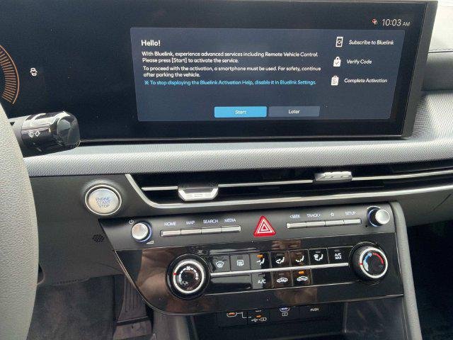New 2026 White Hyundai SE image 25