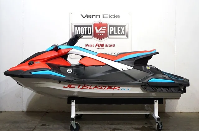2025 Yamaha Jetblaster DLX 3-Up