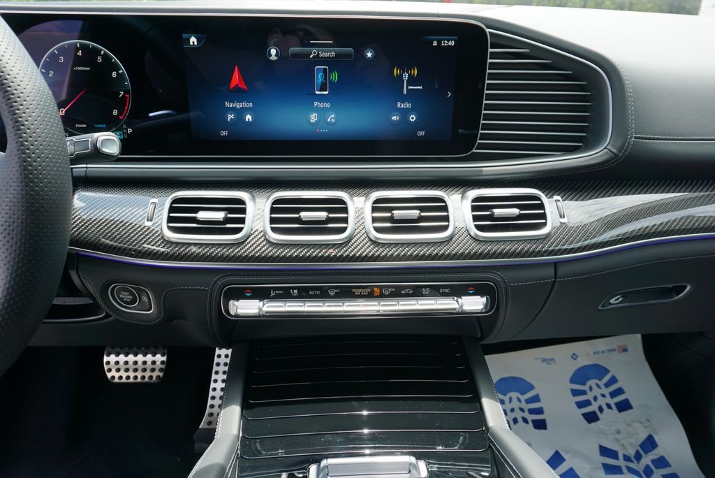 New 2026 MANUFAKTUR Moonlight White Metallic Mercedes-Benz GLS 63 AMG® image 32