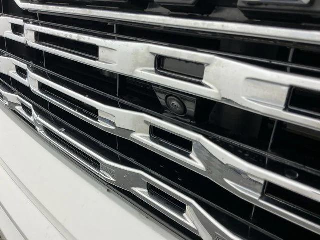 Used 2024 White GMC Denali image 9