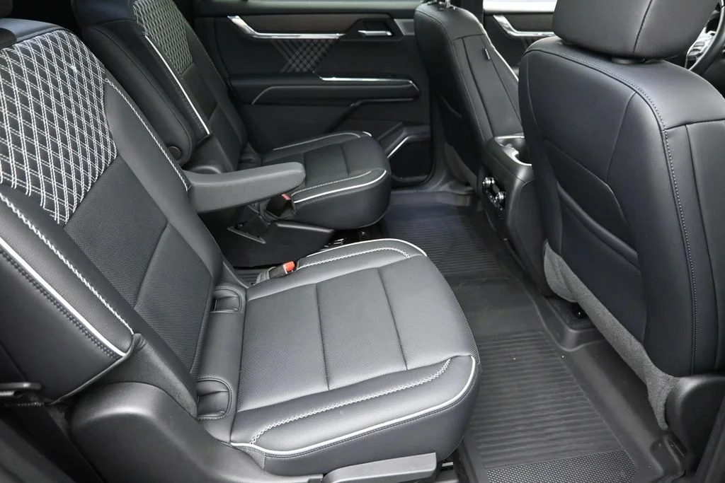 Certified Used 2024 Silver GMC Denali image 10