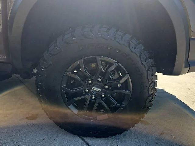 Used 2025 Gray Ford Raptor image 30