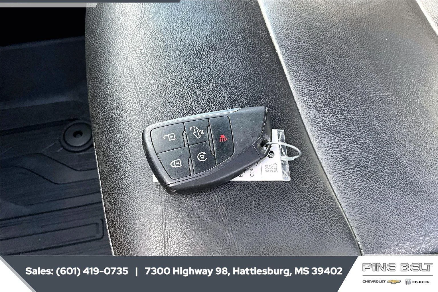Used 2023 Sterling Metallic GMC Elevation image 10
