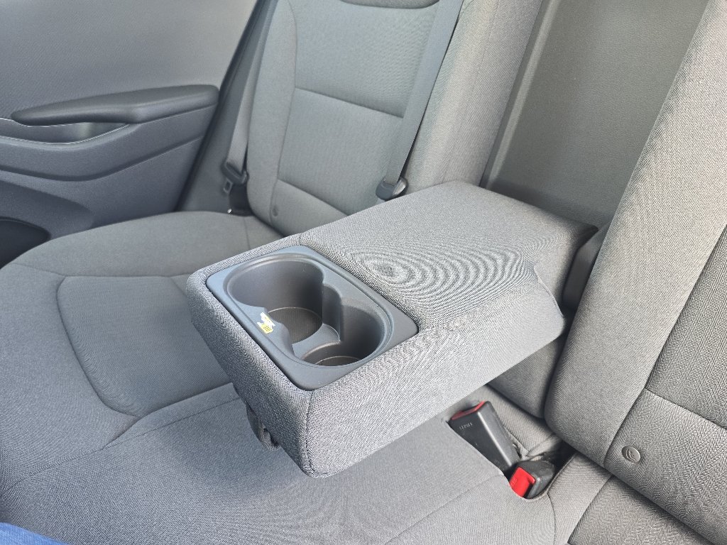 Used 2021 Ceramic White Hyundai SE image 30