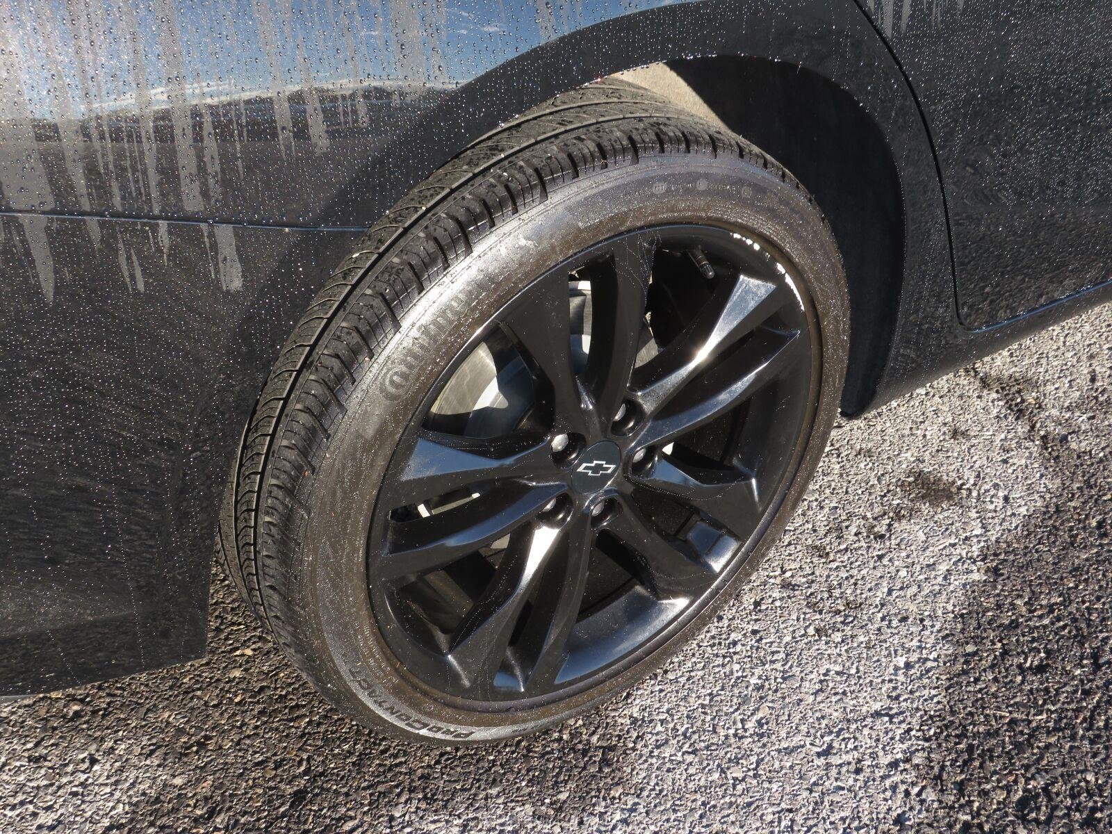 Used 2025 Mosaic Black Metallic Chevrolet LT image 10