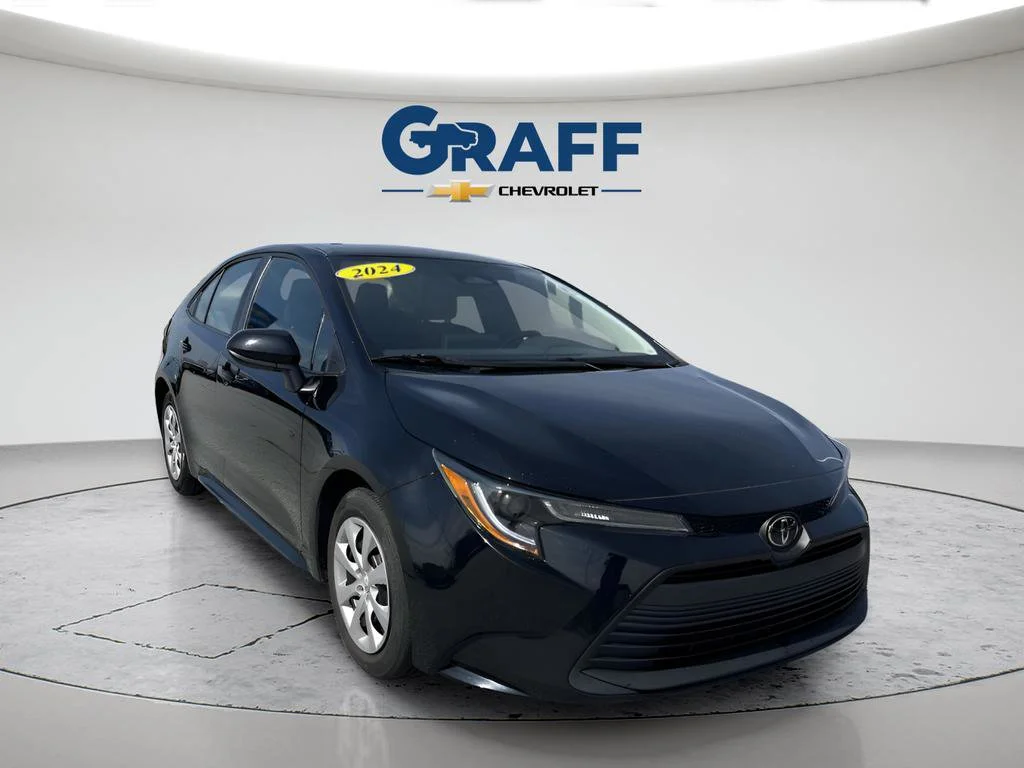 Used 2024 Toyota Corolla LE with VIN 5YFB4MDE9RP136446 for sale in Burns Harbor, IN
