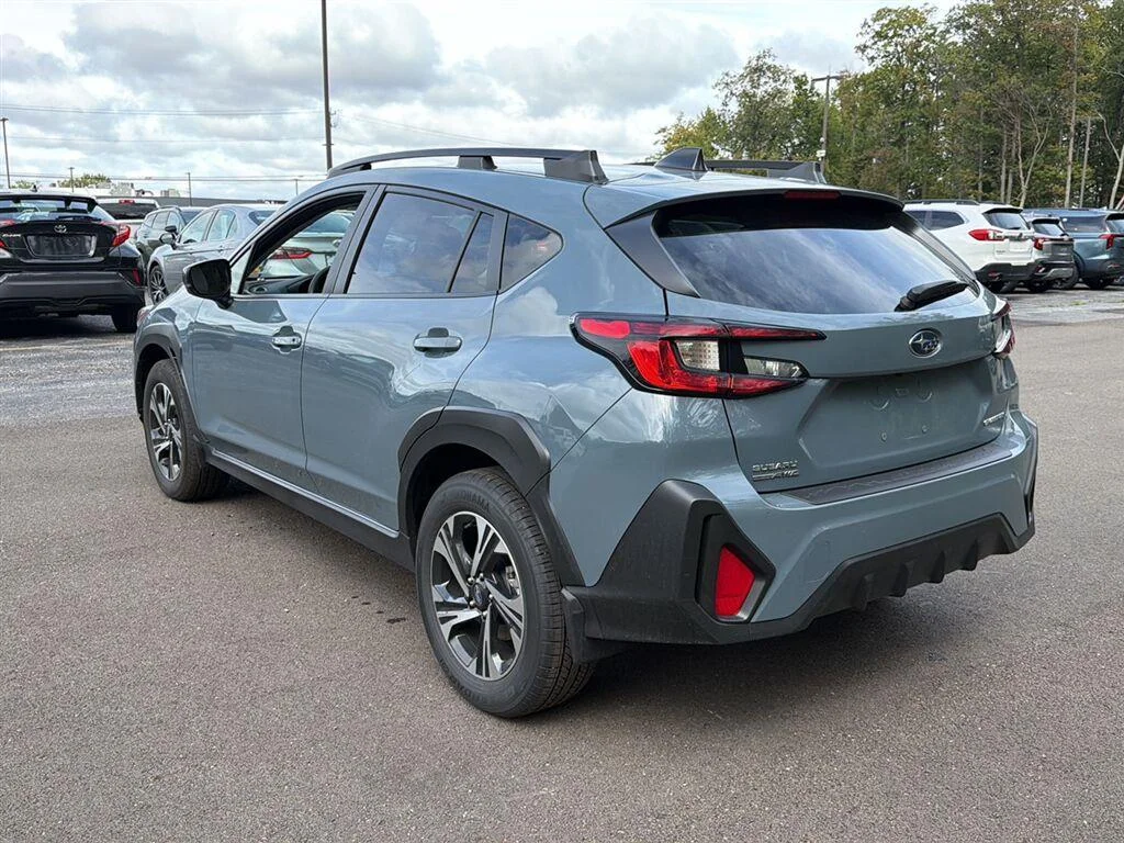 Used 2024 Offshore Blue Metallic Subaru Premium image 10