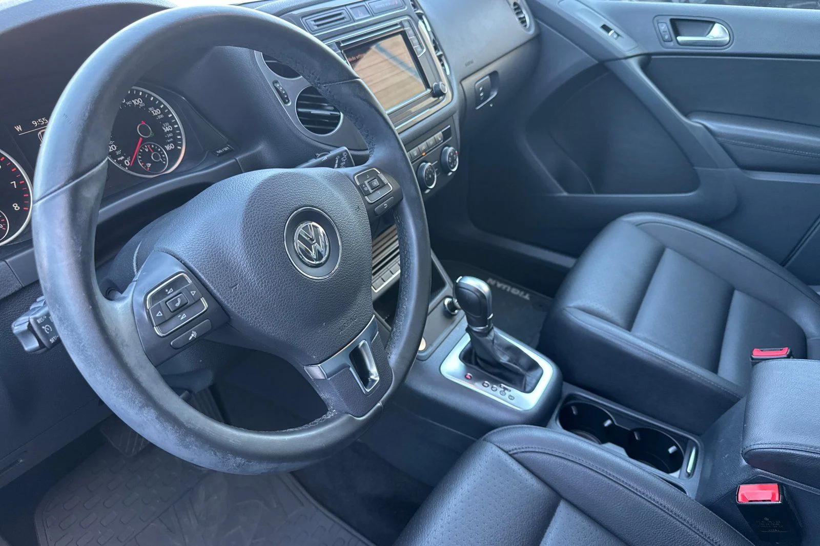 Used 2017 White Volkswagen 2.0T Wolfsburg Edition image 15