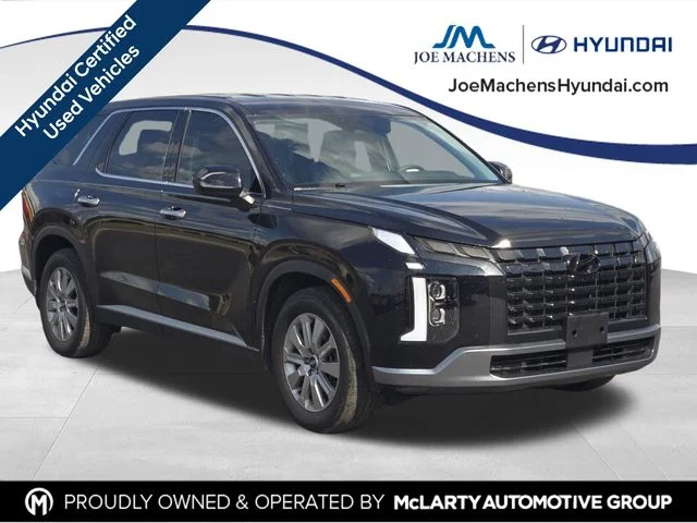 Used 2025 Black Hyundai SE image 8