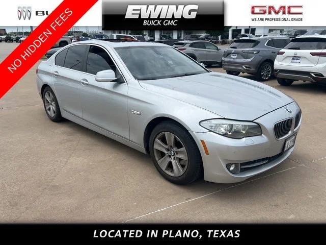 2012 BMW 5 Series 528i Sedan's photo