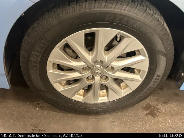 Used 2014 Blue Toyota Base image 9