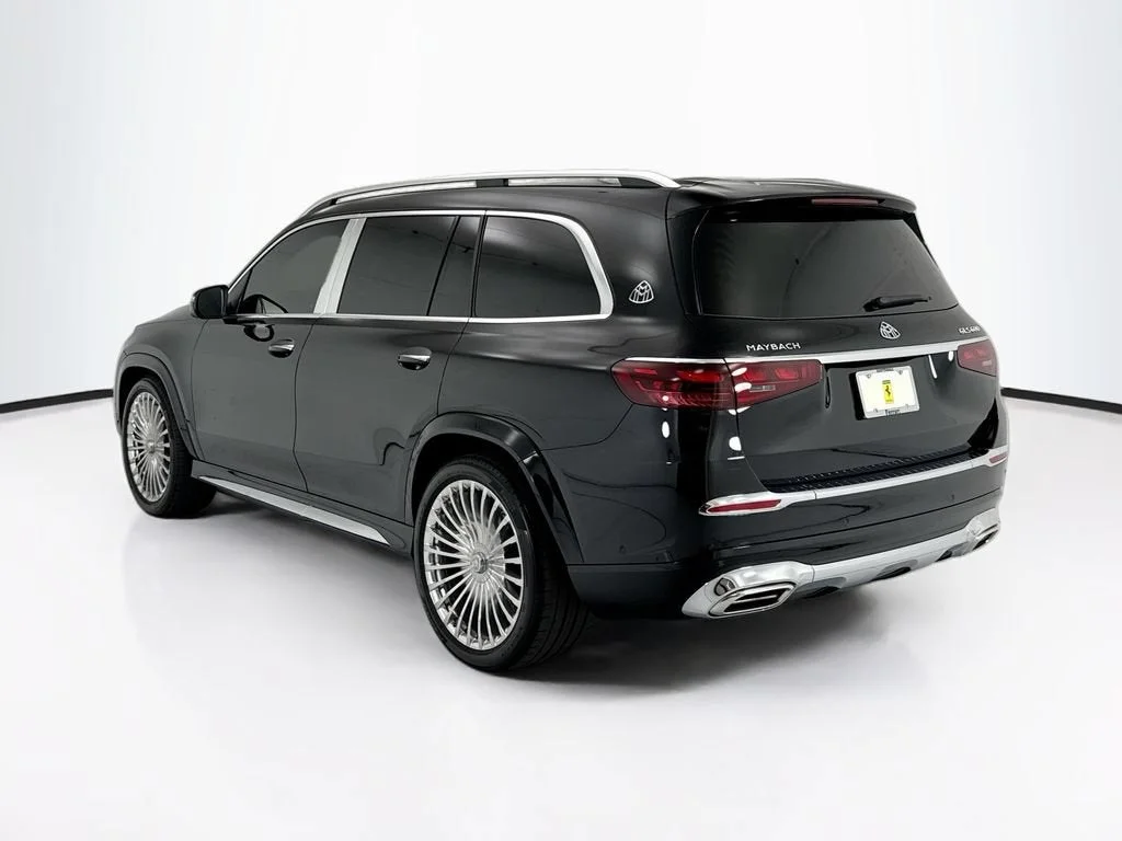 Used 2025  Mercedes-Benz Maybach GLS 600 image 7