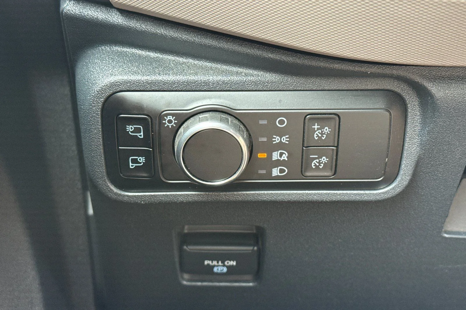Certified Used 2024 Gray Metallic Ford Wildtrak image 26