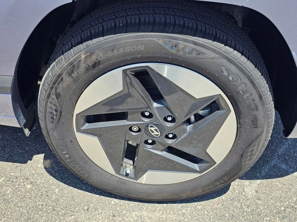 Used 2024 Blue Hyundai SEL image 8