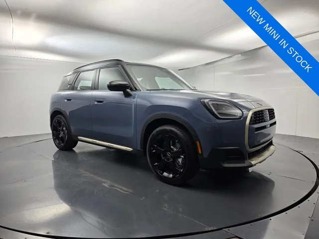 2027 MINI Countryman Signature Plus