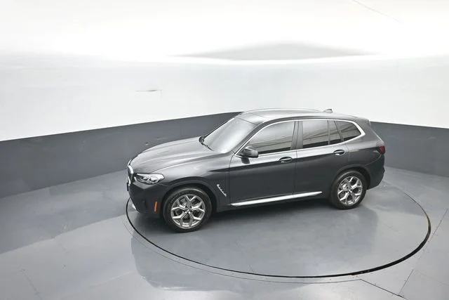 Used 2022 Dark Graphite BMW xDrive30i image 29