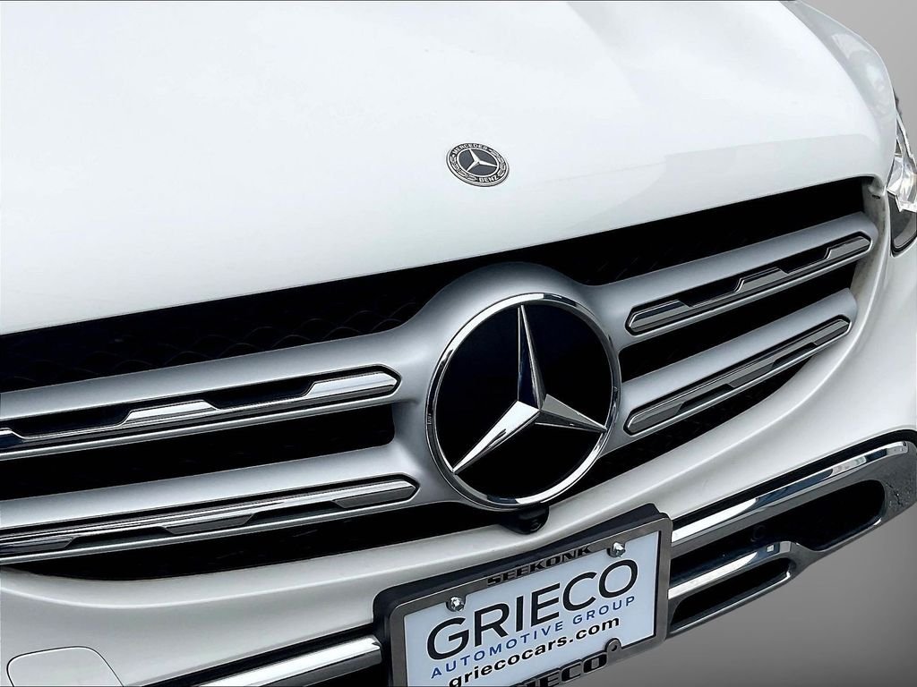 Used 2022 White Mercedes-Benz GLC 300 image 31