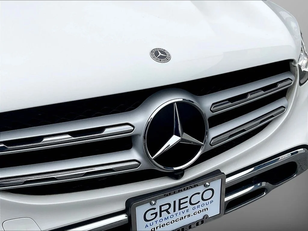 Used 2022 White Mercedes-Benz GLC 300 image 31