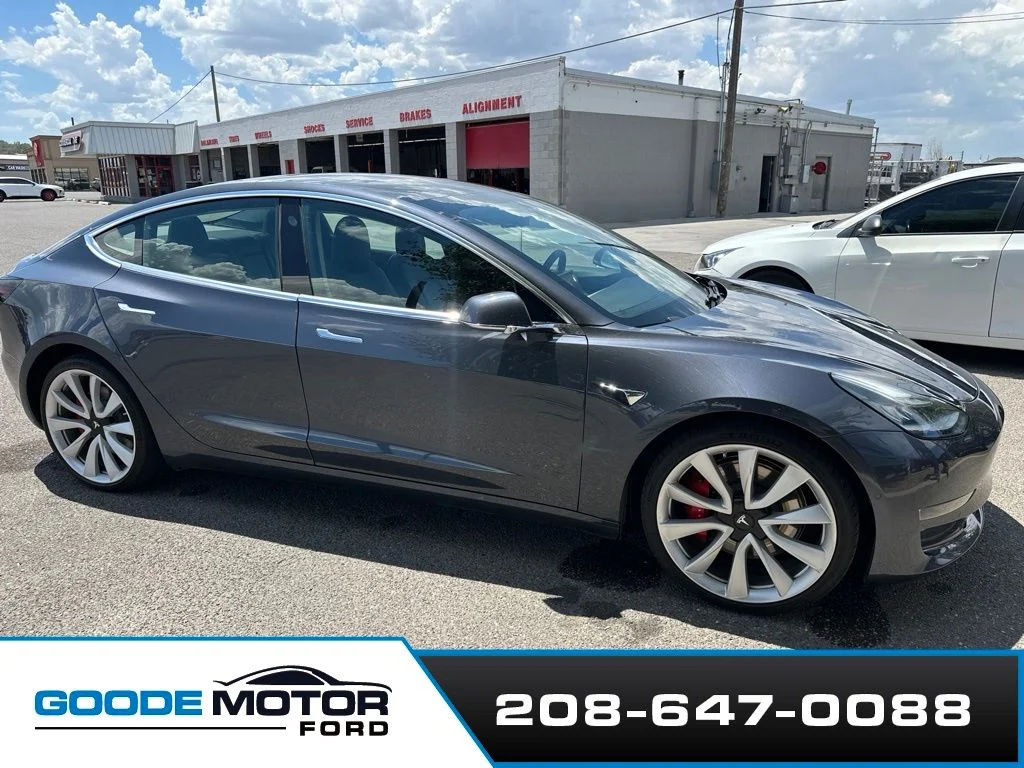 Used 2018 Silver Tesla Long Range image 2