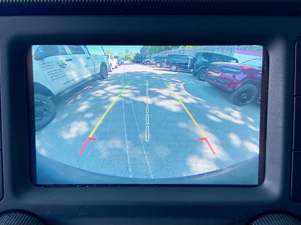 Used 2019 Bright White Clearcoat Jeep Sport S image 13