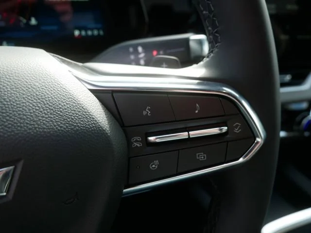 2026 Chevrolet Equinox LT - Photo 8