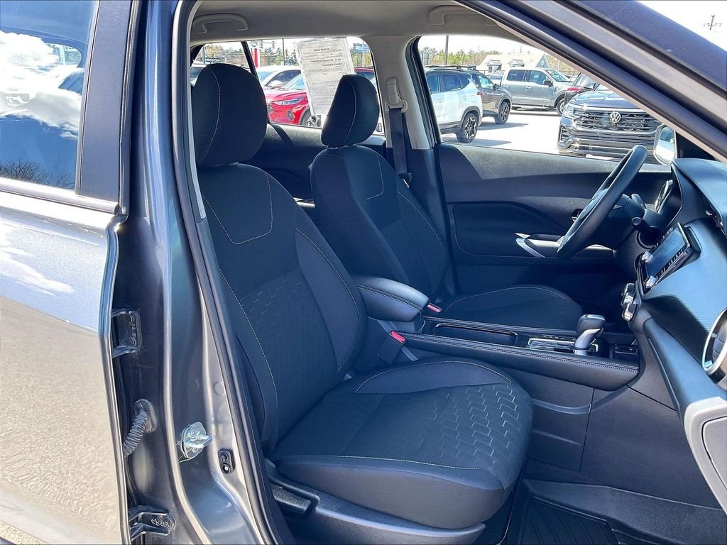 Used 2024 Gun Metallic Nissan SV image 10